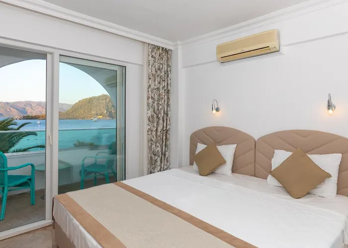 Contess By Faros Hotel 3*