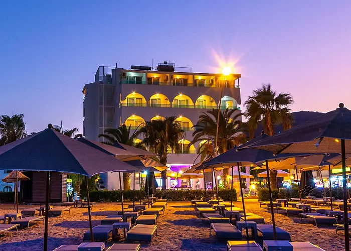 Contess By Faros Отель 3*