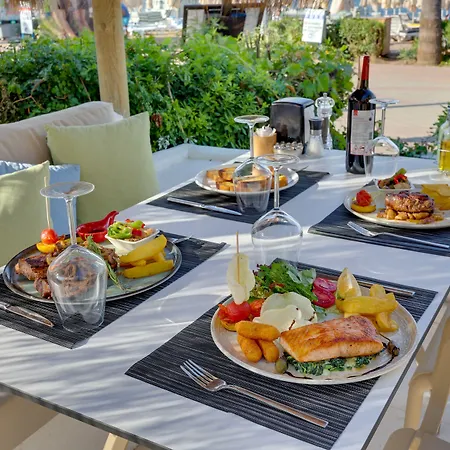 מלון Contess By Faros מרמריס