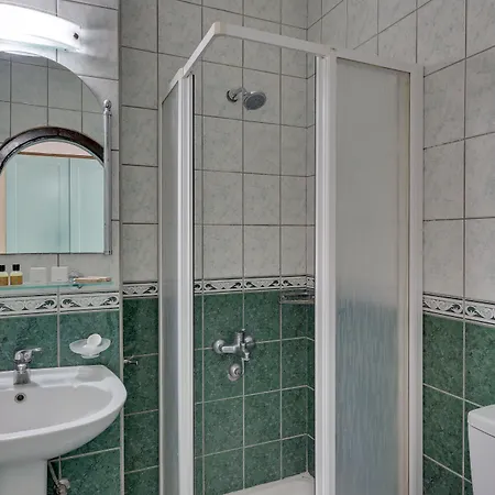 Contess By Faros מלון