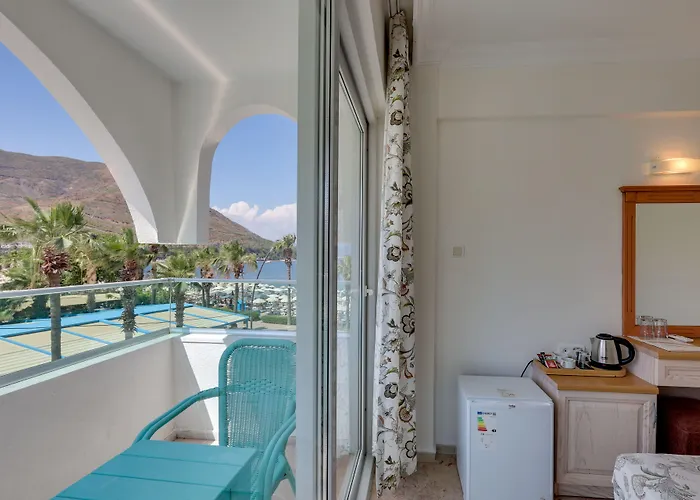 Contess By Faros 酒店